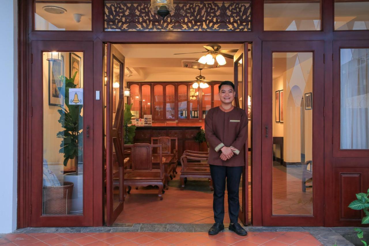 Phongsavath Boutique Hotel В'єнтьян Екстер'єр фото